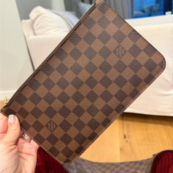 Louis Vuitton Neverfull GM in Damier Ebene - Picture 4 of 14
